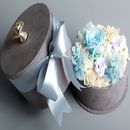 �a�ֺ��ر��r��������A�M  ���{ɫ